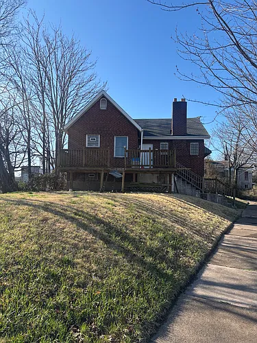 2858 Glasgow Ave Photo 1