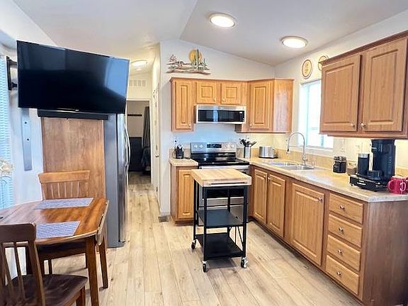 3rd image of 303 N Lindsay Rd #O8