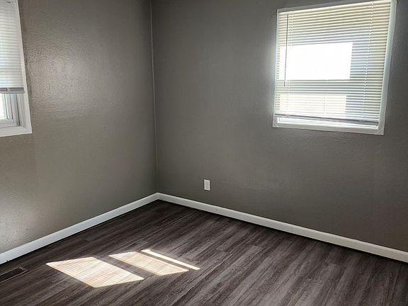 3rd image of 5102 Arrowhead Blvd