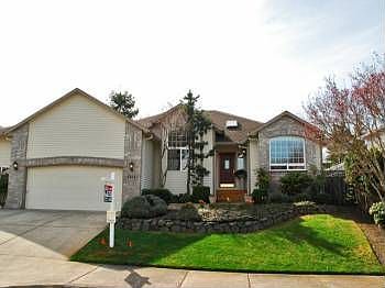 1st image of 2742 NE Lindsey Dr