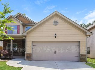 27 Maple Hill Dr, Newnan, GA 30265