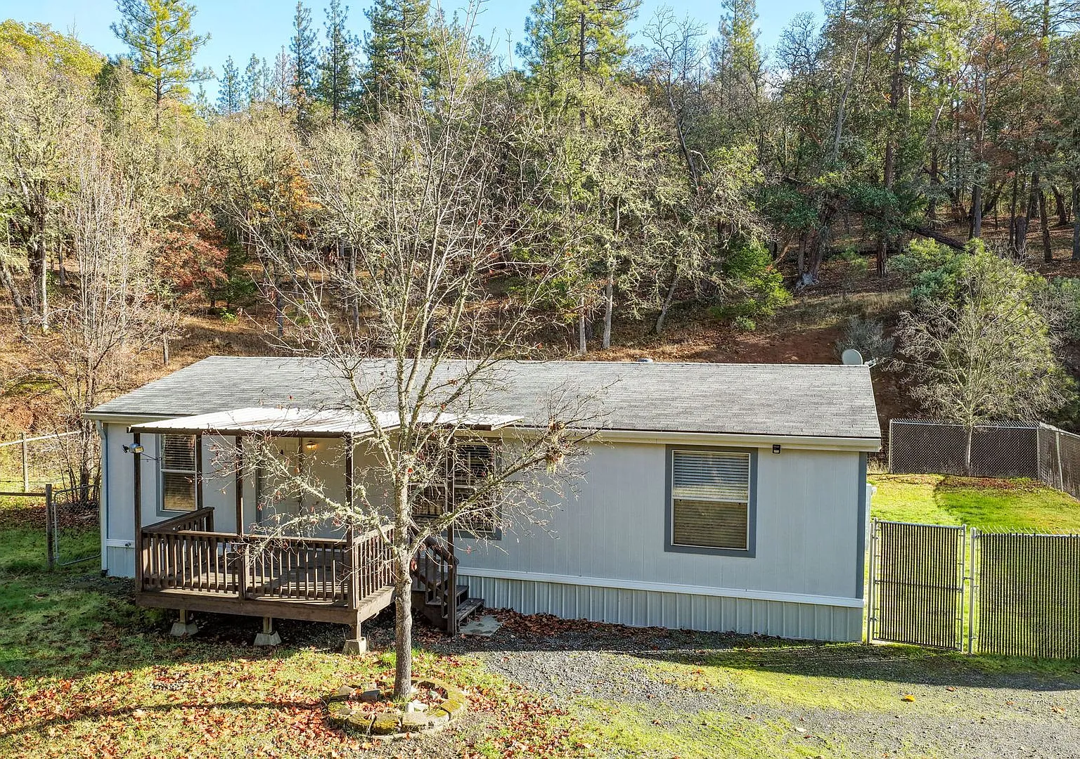 Peaceful Country Home — Photo 2