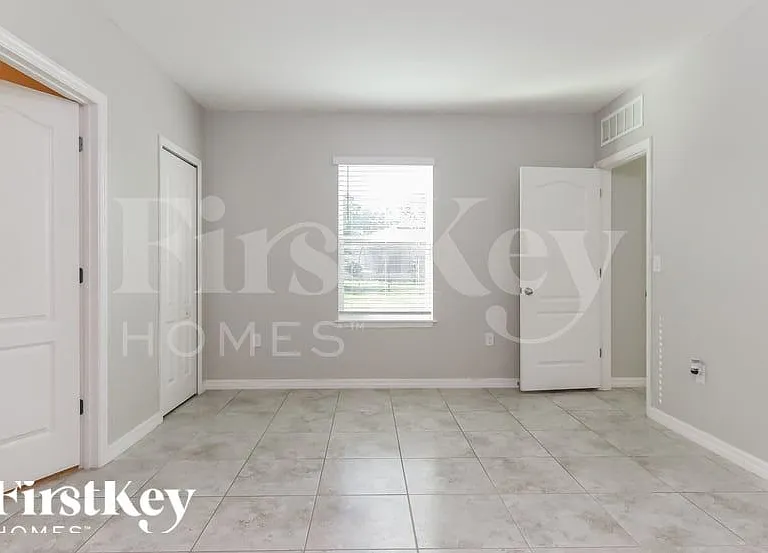 1810 SW Effland Ave — Photo 9