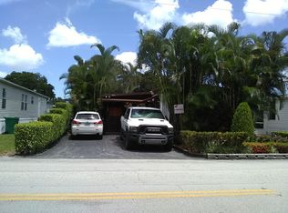 556 SW 133rd Ave, Davie, FL 33325