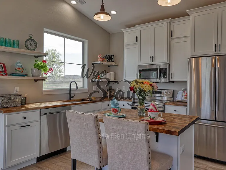 847 Lincoln Dr #201 — Photo 3