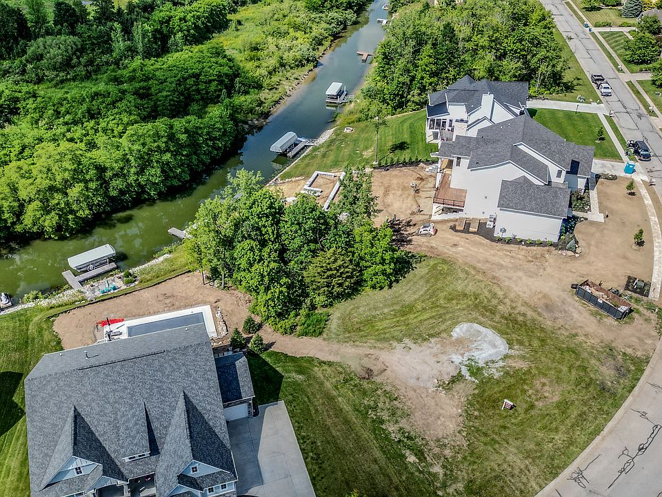 1st image of 10819 Harbor Bay Dr