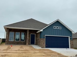 206 S 26th St, Collinsville, OK 74021