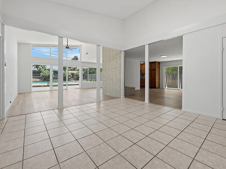14545 Hillndale Way — Photo 4