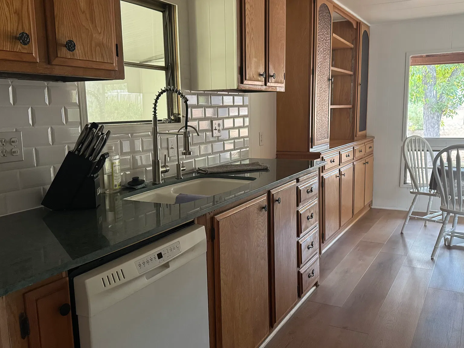 2 bed, 1000 sqft, $3,000 — Photo 4
