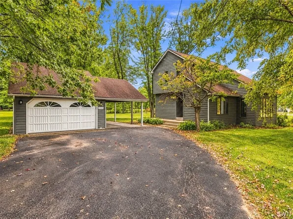 310 Ontario St, Wilson, NY 14172
