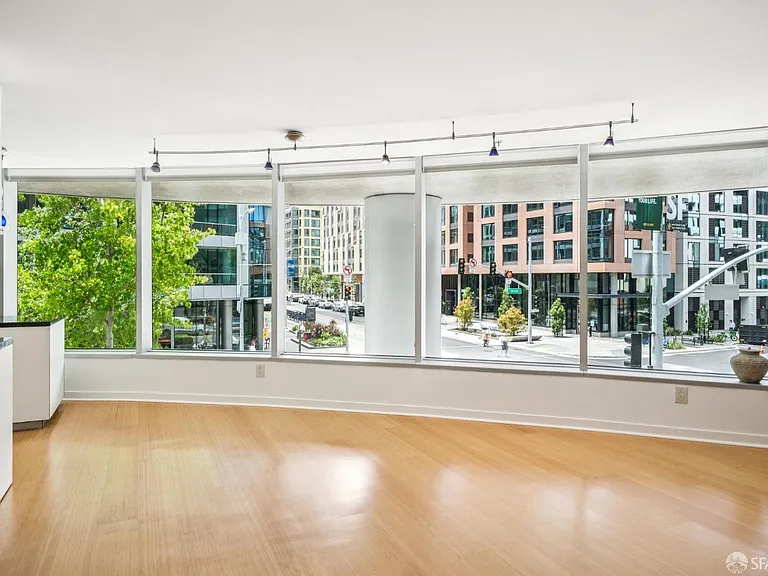 301 Main St #3E — Photo 8