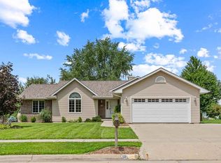 38 Durango Pl, Iowa City, IA 52246
