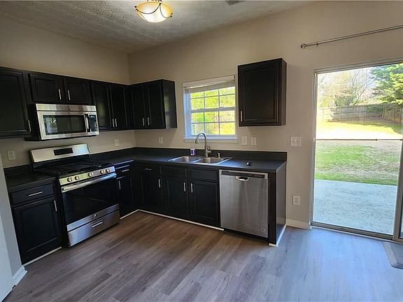 5th image of 3837 Verde Glen Ln