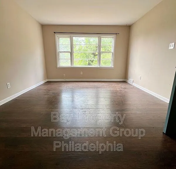 109 Main St #A — Photo 1