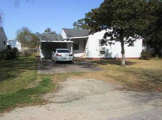 2748 Boyd Ave, Groves, TX 77619