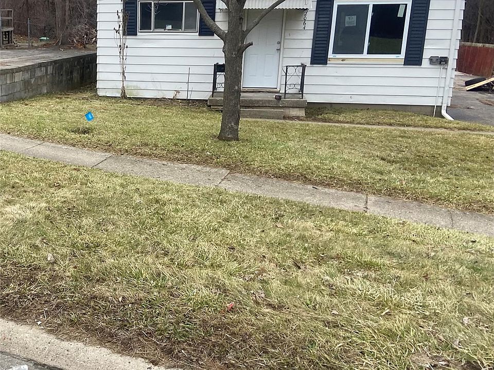 1st image of 2064 Lavelle Rd