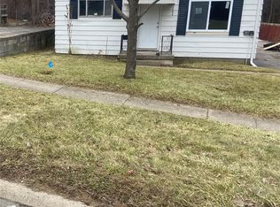 2064 Lavelle Rd, Flint, MI 48504