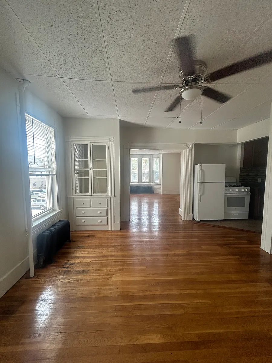 Building Photo - 177 Blaine St #2