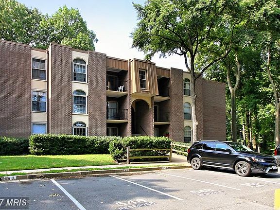 3rd image of 3316 Woodburn Village Dr APT 23