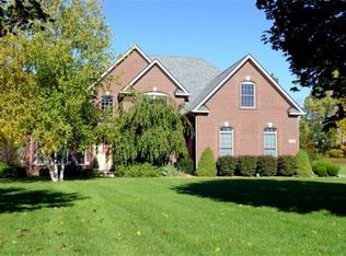 4380 Sundance Cir, Howell, MI 48843
