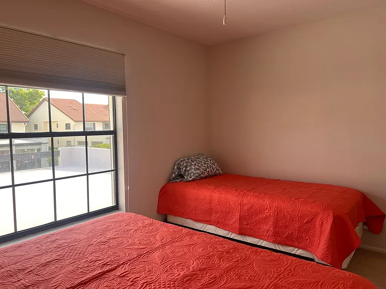 748 Avenida Estancia #B — Photo 23