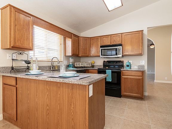 5th image of 15034 W Heritage Oak Way