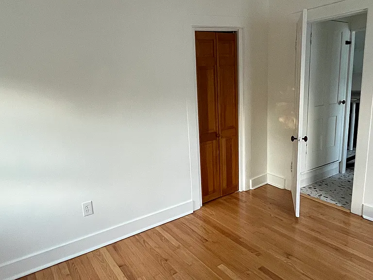 260 Main St #2 — Photo 8
