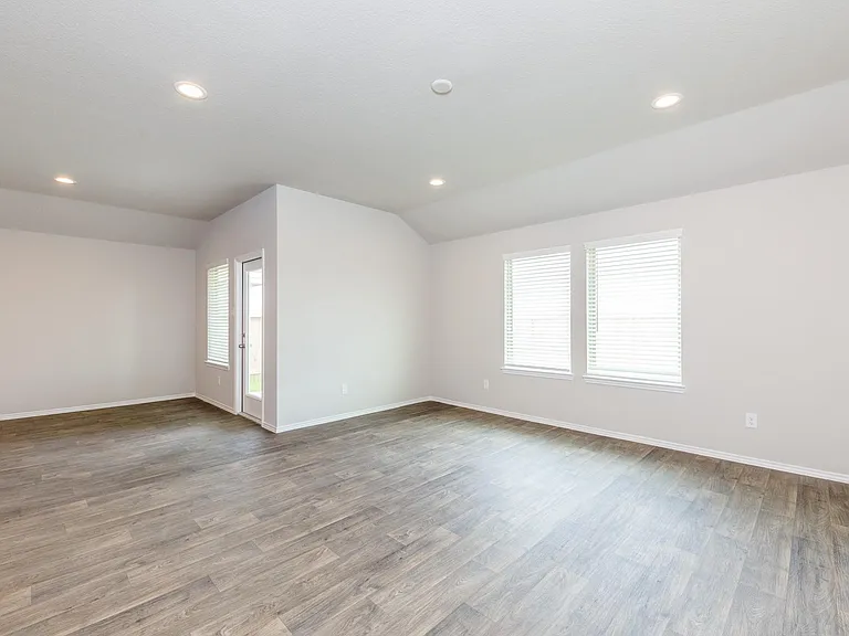5114 Radiant Dawn Dr — Photo 15