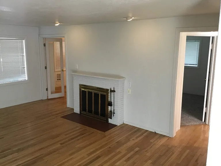 2920 Alder St — Photo 3
