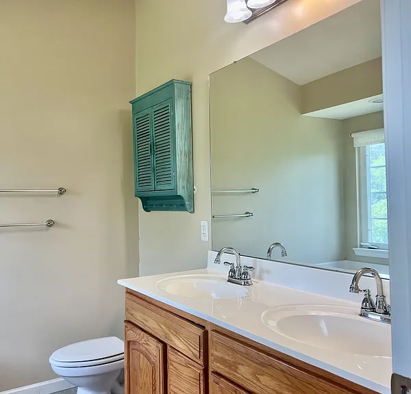 2408 Michael Dr — Photo 15