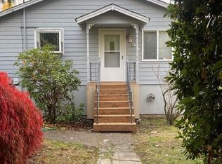 805 SW 124th St, Seattle, WA 98146