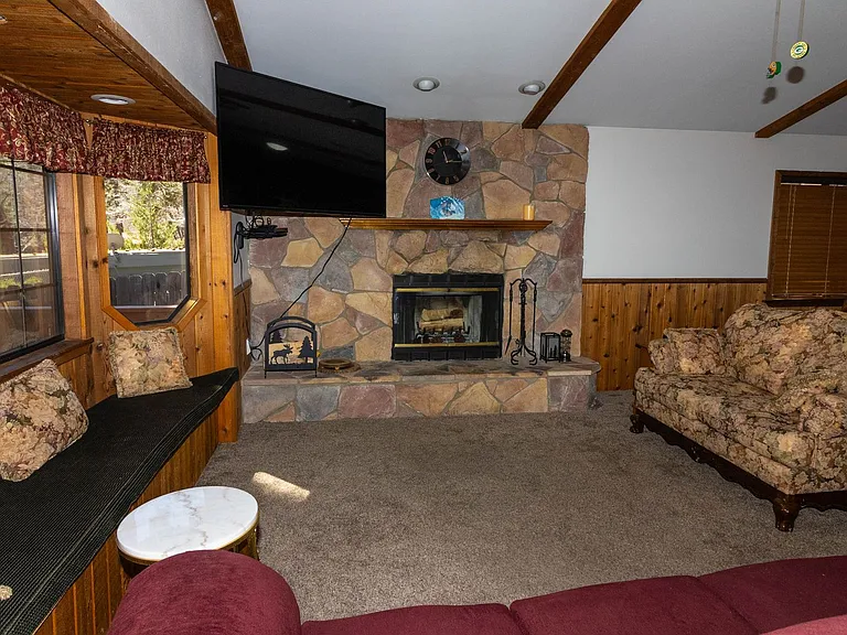 790 Highland Ln — Photo 9