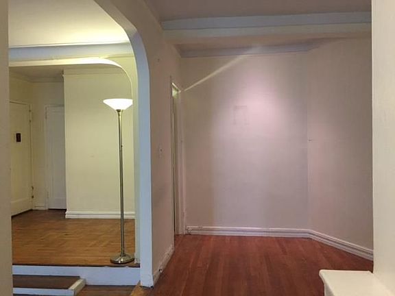 2nd image of 210-218 W 19th St APT 4E