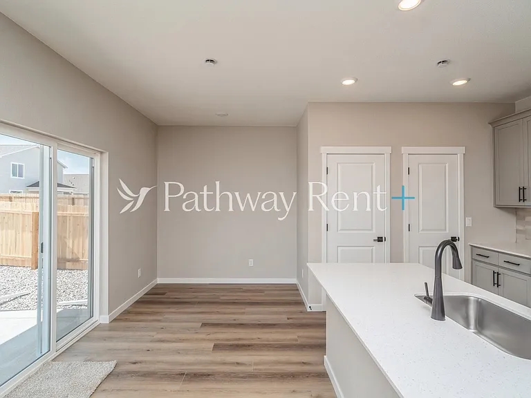 9353 Yampa Ct — Photo 6