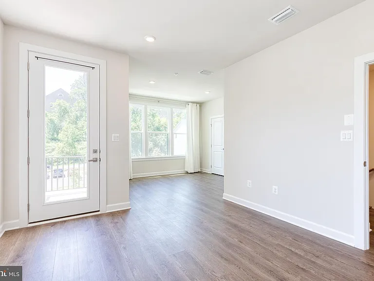 200 Hickory Hollow Ct — Photo 24