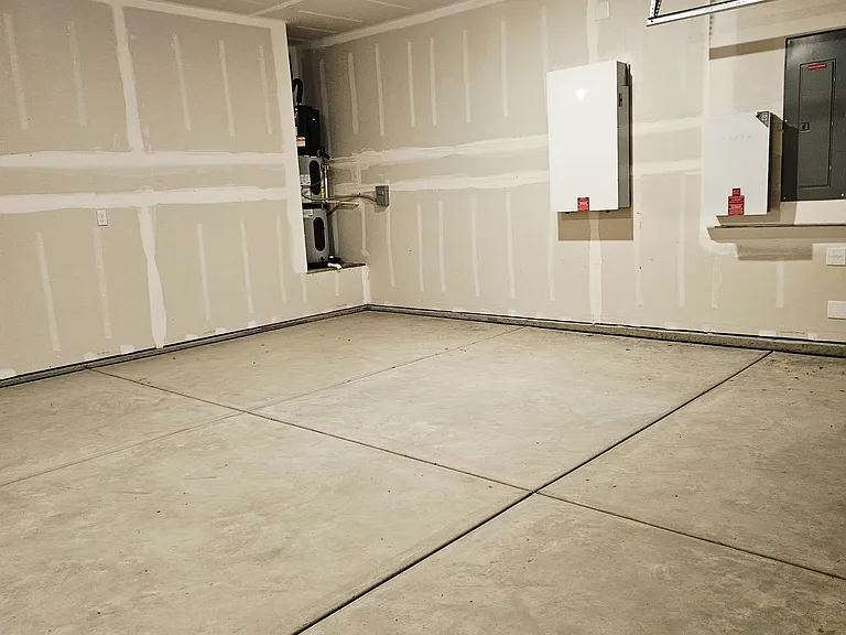 8105 Wandesford Dr — Photo 21
