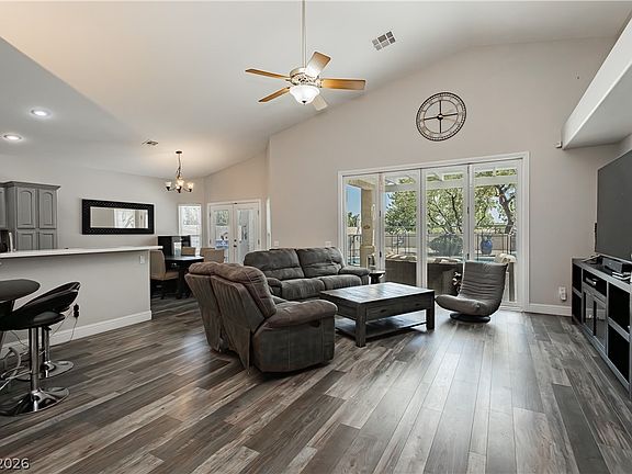 5th image of 1729 Honey Tree Dr