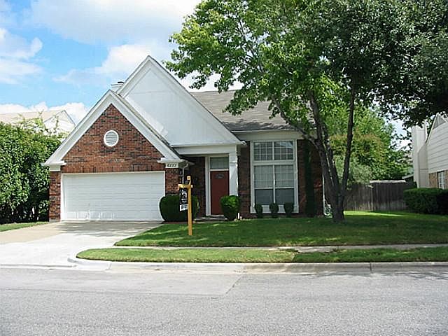 1st image of 6832 Wooddale Dr