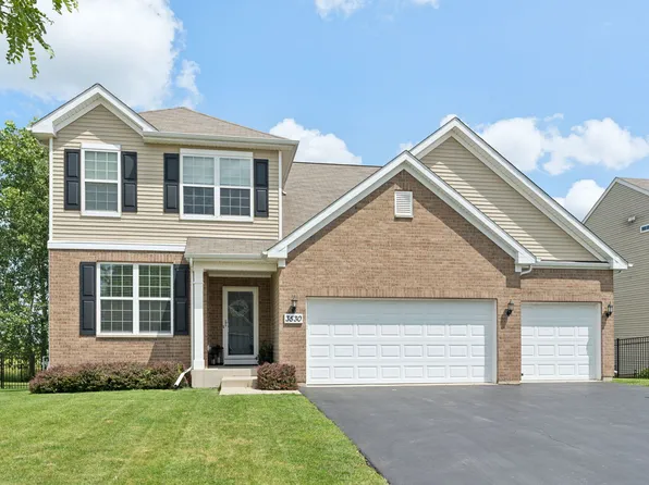 3530 Crestwood Ln, Carpentersville, IL 60110