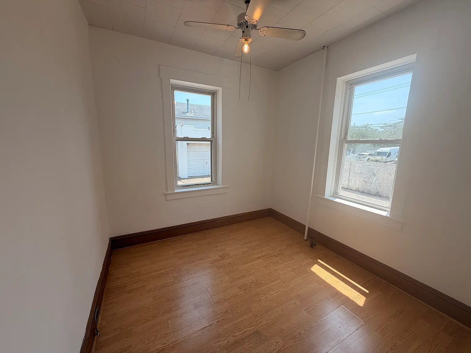 2 bed, 1000 sqft, $2,100 — Photo 4