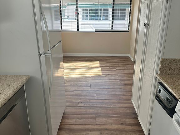 5th image of 2311 Sycamore Glen Dr APT 1