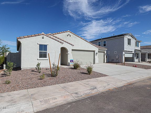3rd image of 35680 W Mallorca Avenue