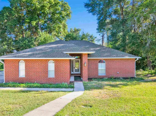 6348 Summer Lakes Ln, Pensacola, FL 32504