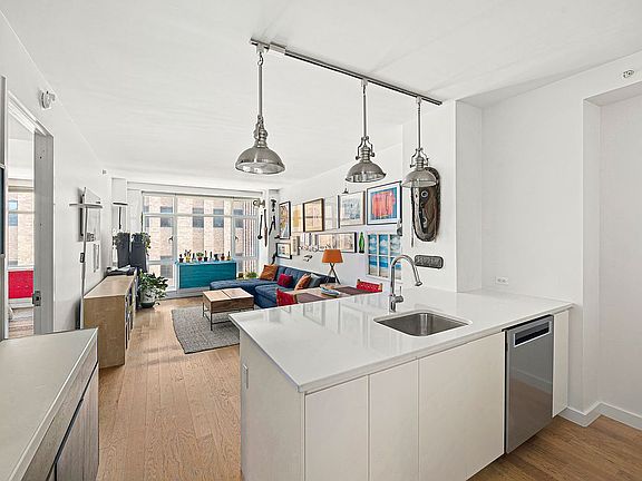 2nd image of 189 Schermerhorn St APT 8E