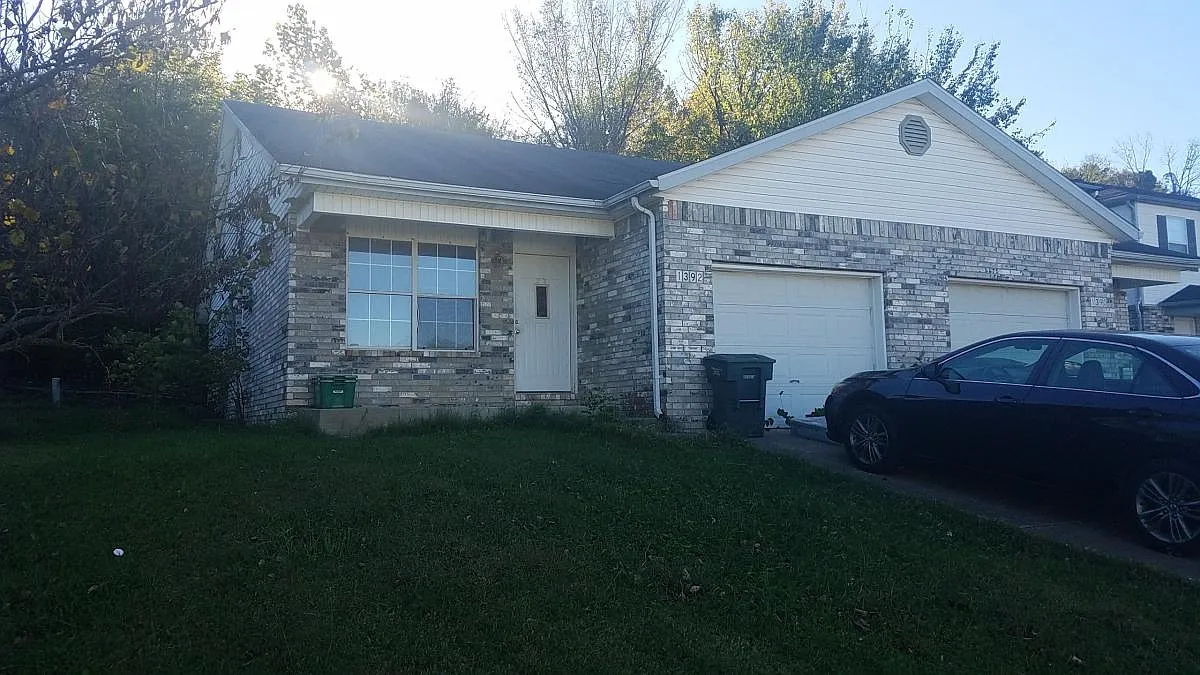 N Dawn Drive, Fayetteville — Photo 3