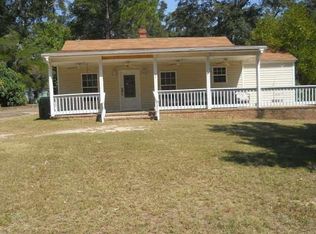 110 Peachtree Cir, Sylvania, GA 30467