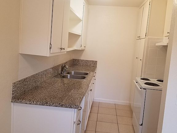 5th image of 25248 Park Ave #1