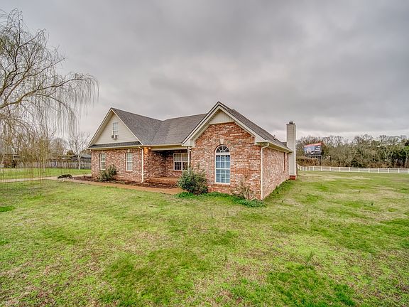 5th image of 3465 Clegg Dr