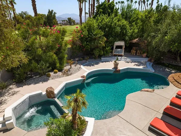 201 Augusta Dr, Palm Desert, CA 92211