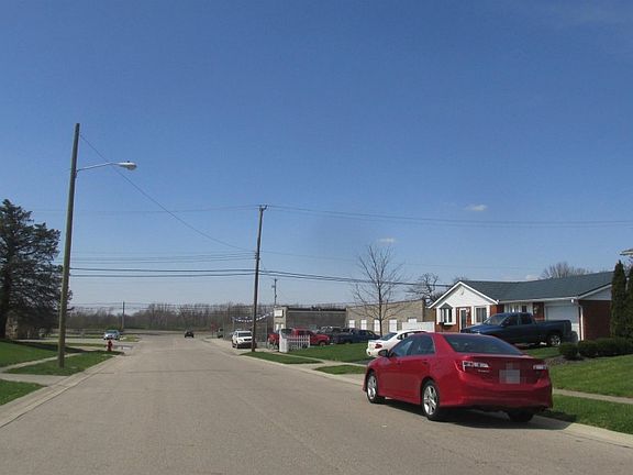 5th image of 3723 Raymond Dr